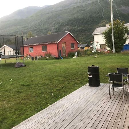 Appartement Anton Antonsensveg 18 Northern Aurora Budget à Olderdalen Extérieur photo